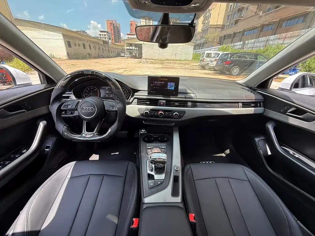 Audi A4L 2017