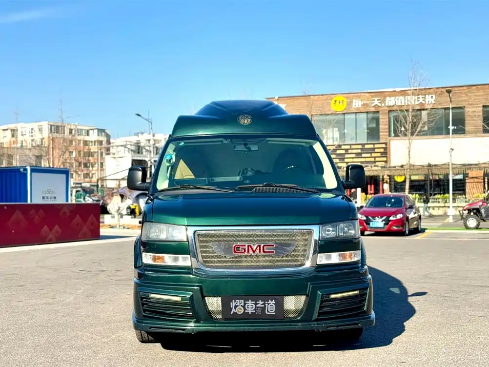 GMC Savana 2020 — фото 2
