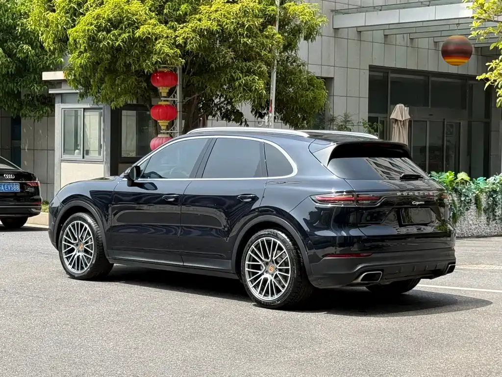 Porsche Cayenne 2018 — фото 4