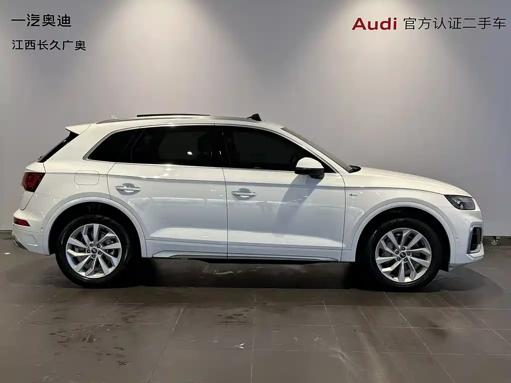 Audi Q5L 2022 — фото 3