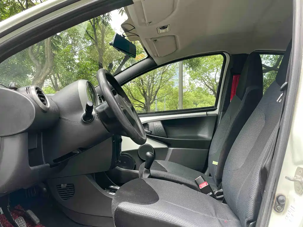 BYD F0 2015