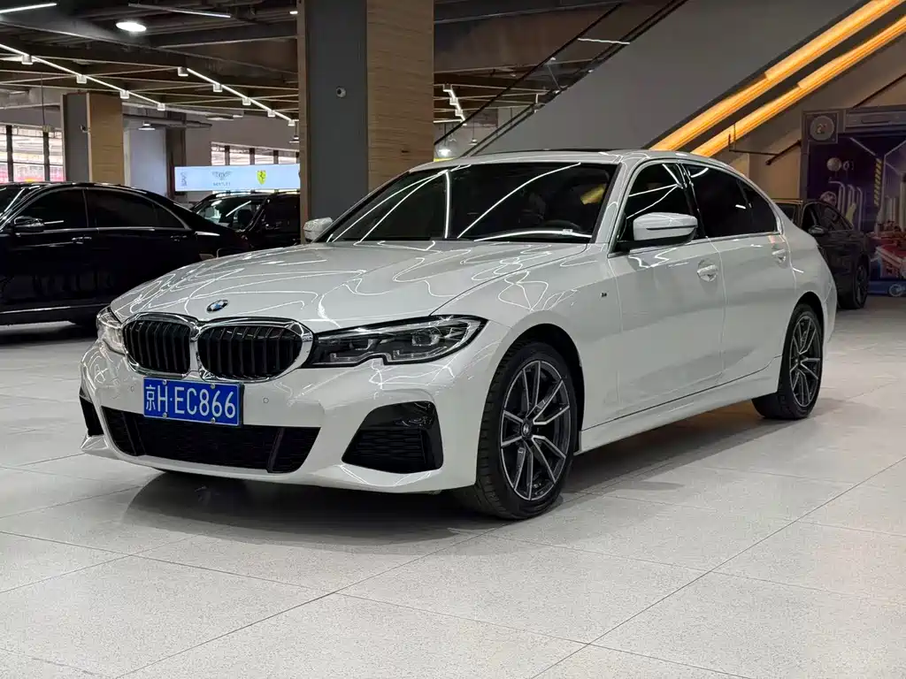 BMW 3 Series 2022