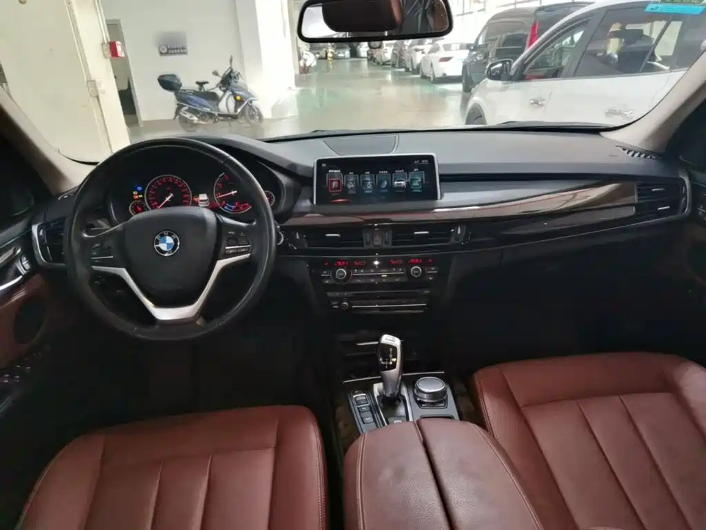 BMW X5 2017 — фото 10