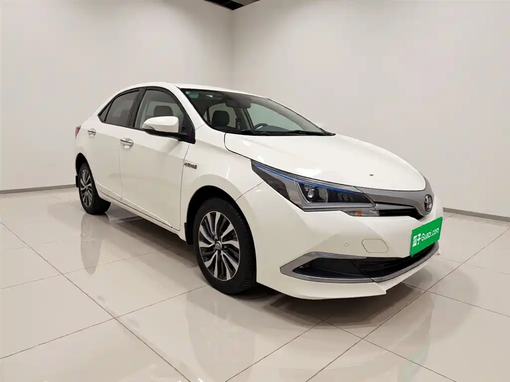 Toyota Corolla 2018 — фото 3