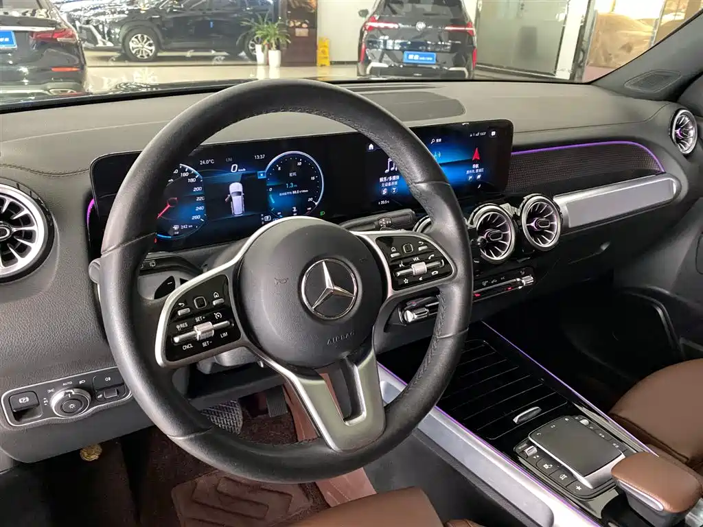 Mercedes-Benz GLB 2021 — фото 10