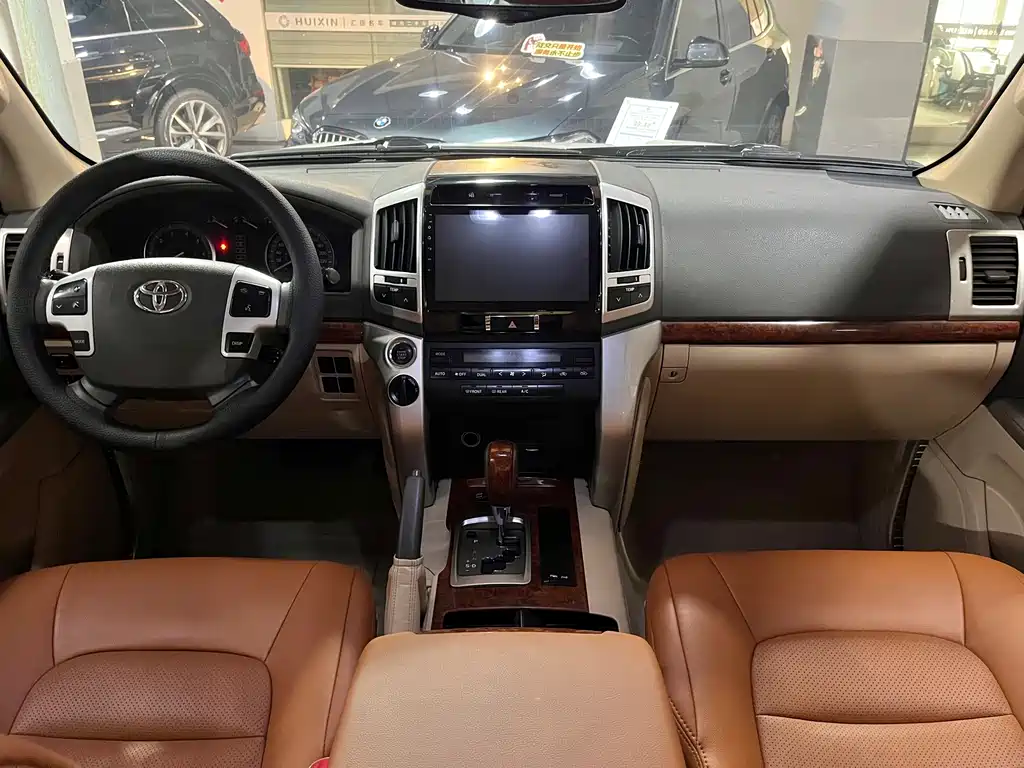 Toyota Land Cruiser 2015 — фото 7
