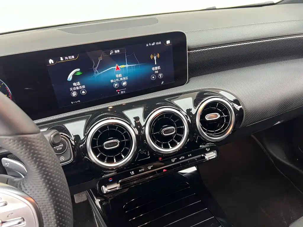 Mercedes-Benz A-Class 2019 — фото 15