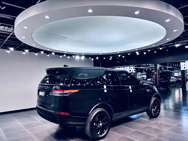 Land Rover Discovery 2019