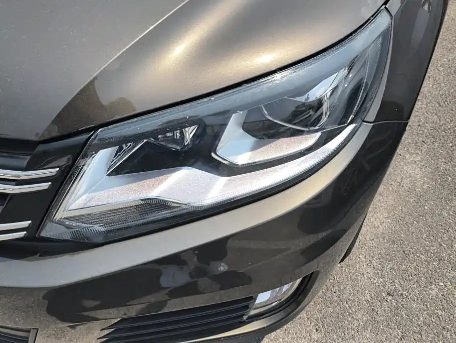 Volkswagen Tiguan 2015