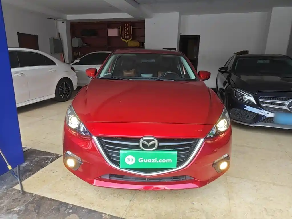 Mazda 3 Angkesela 2015