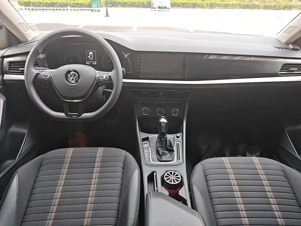 Volkswagen Lavida 2019 — фото 10