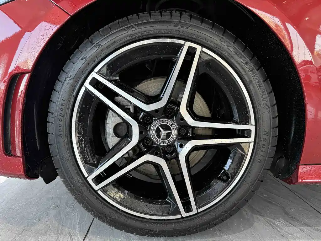 Mercedes-Benz A-Class 2019 — фото 16