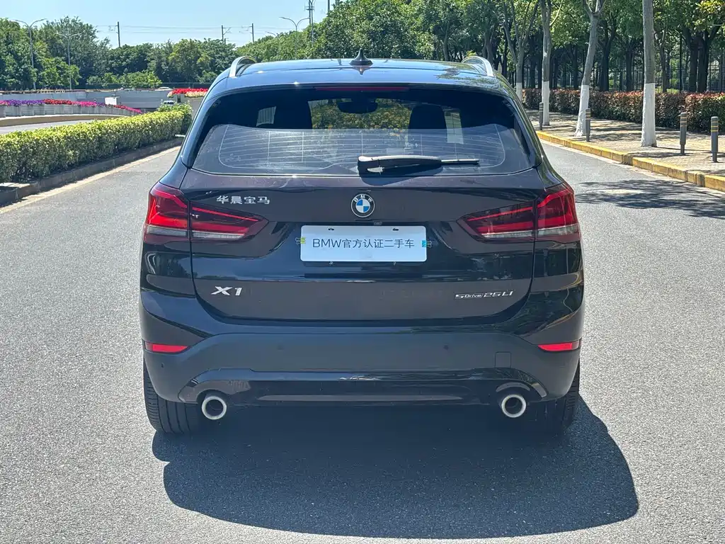 BMW X1 2022 — фото 5