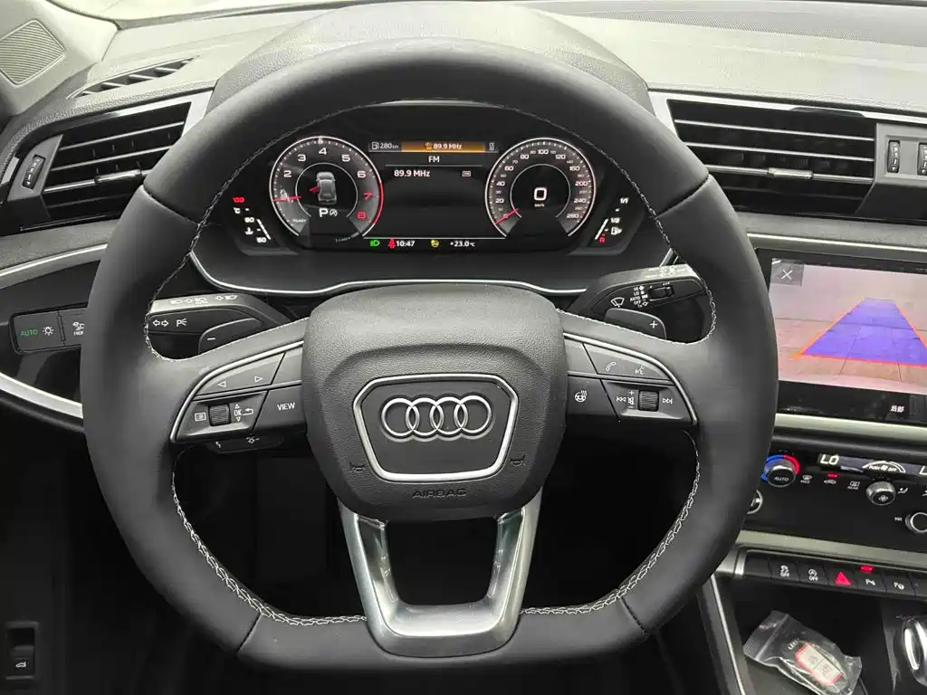 Audi Q3 2023 — фото 3