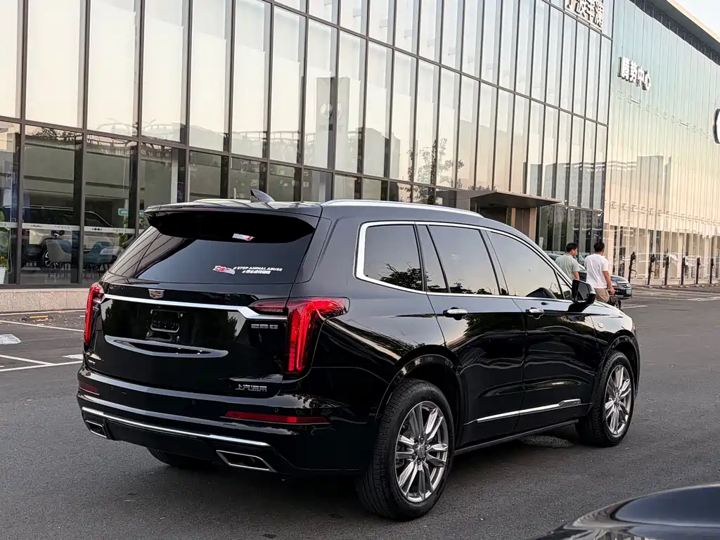 Cadillac XT6 2021 — фото 20