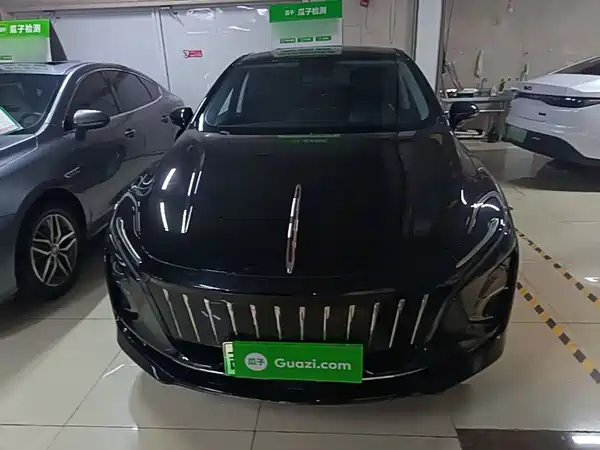 Hongqi E-QM5 2024