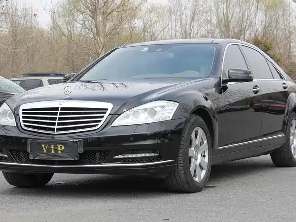 Mercedes-Benz S-Class 2010