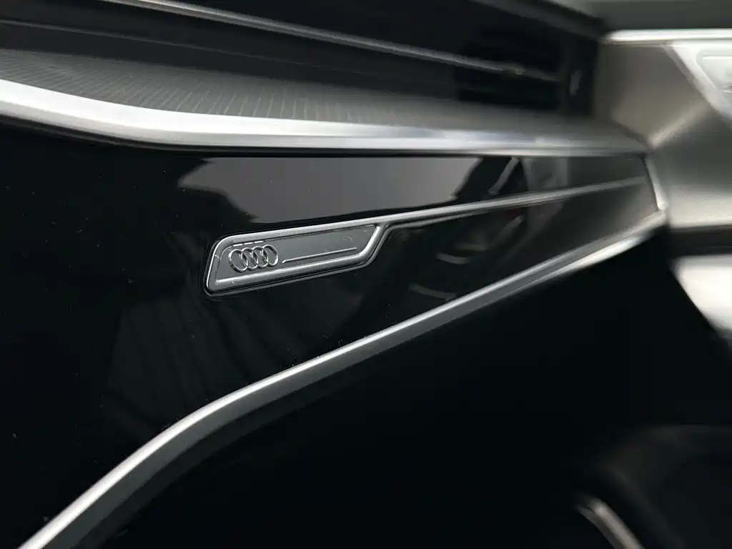 Audi A7 2022 — фото 36