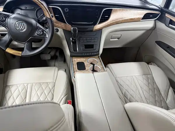 Buick GL8 2019