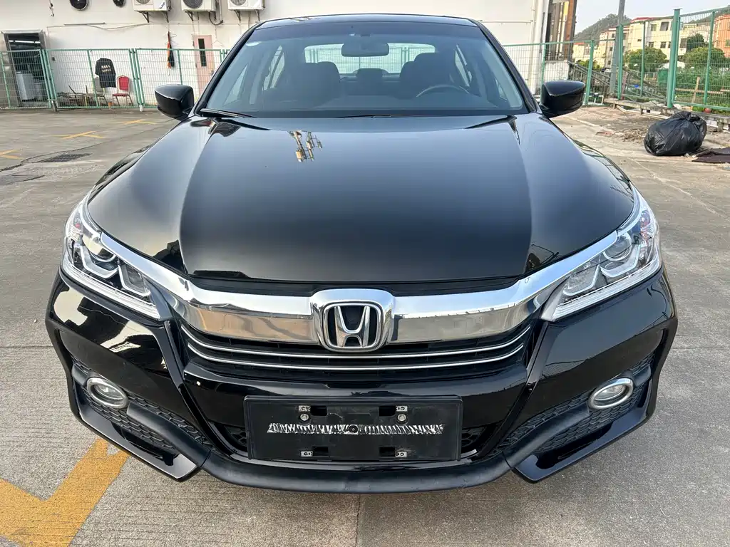 Honda Accord 2018 — фото 2