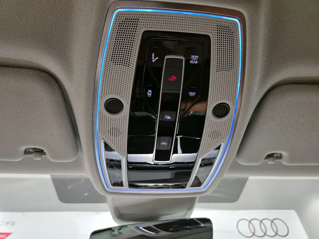 Audi A8 2024 — фото 16