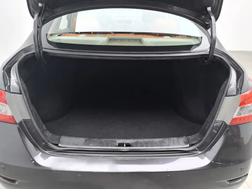 Nissan Sylphy 2014 — фото 16