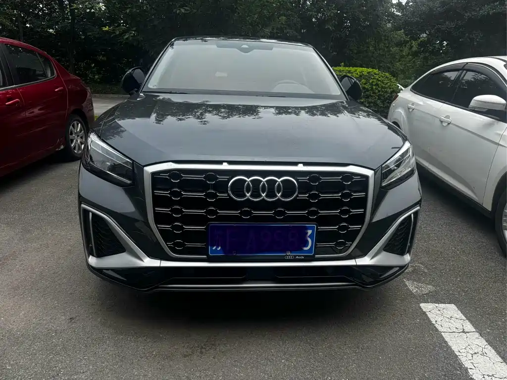Audi Q2L 2022