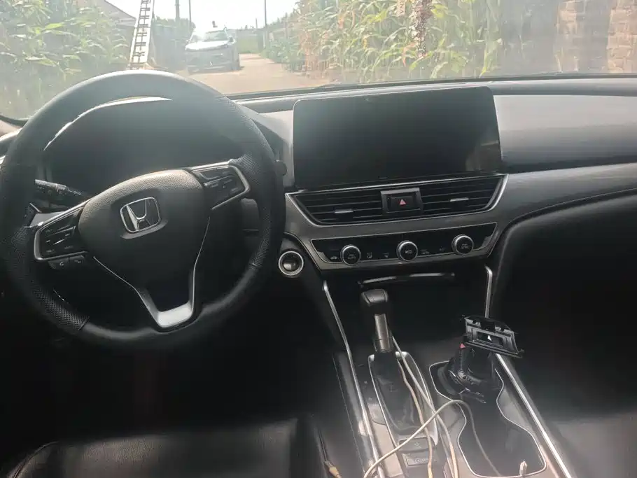 Honda Accord 2020 — фото 12