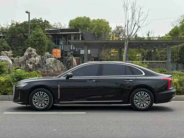 Hongqi H5 2023