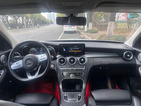 Mercedes-Benz C-Class 2021