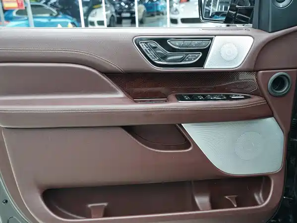 Lincoln Navigator 2020