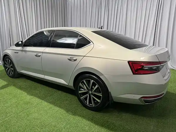 Skoda Superb 2022