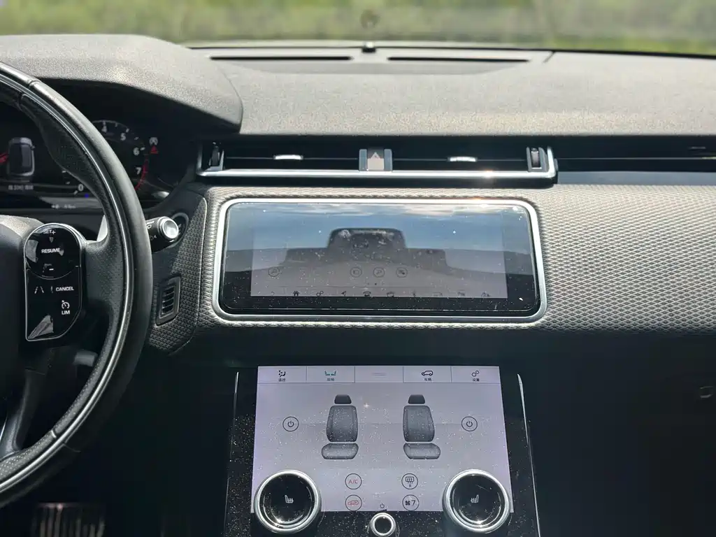 Land Rover Range Rover Velar 2020 — фото 12