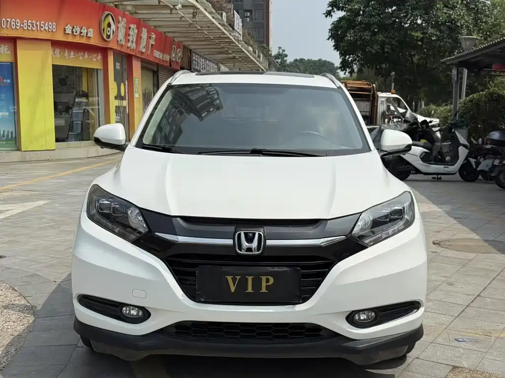 Honda Vezel 2016