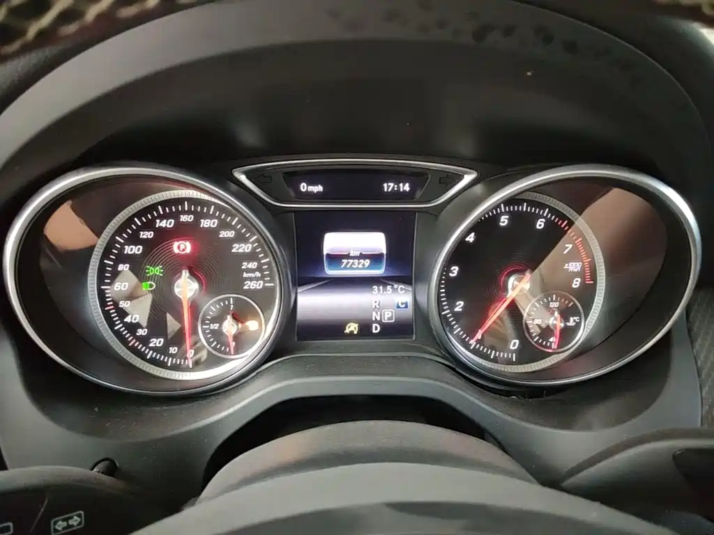 Mercedes-Benz GLA 2018 — фото 12