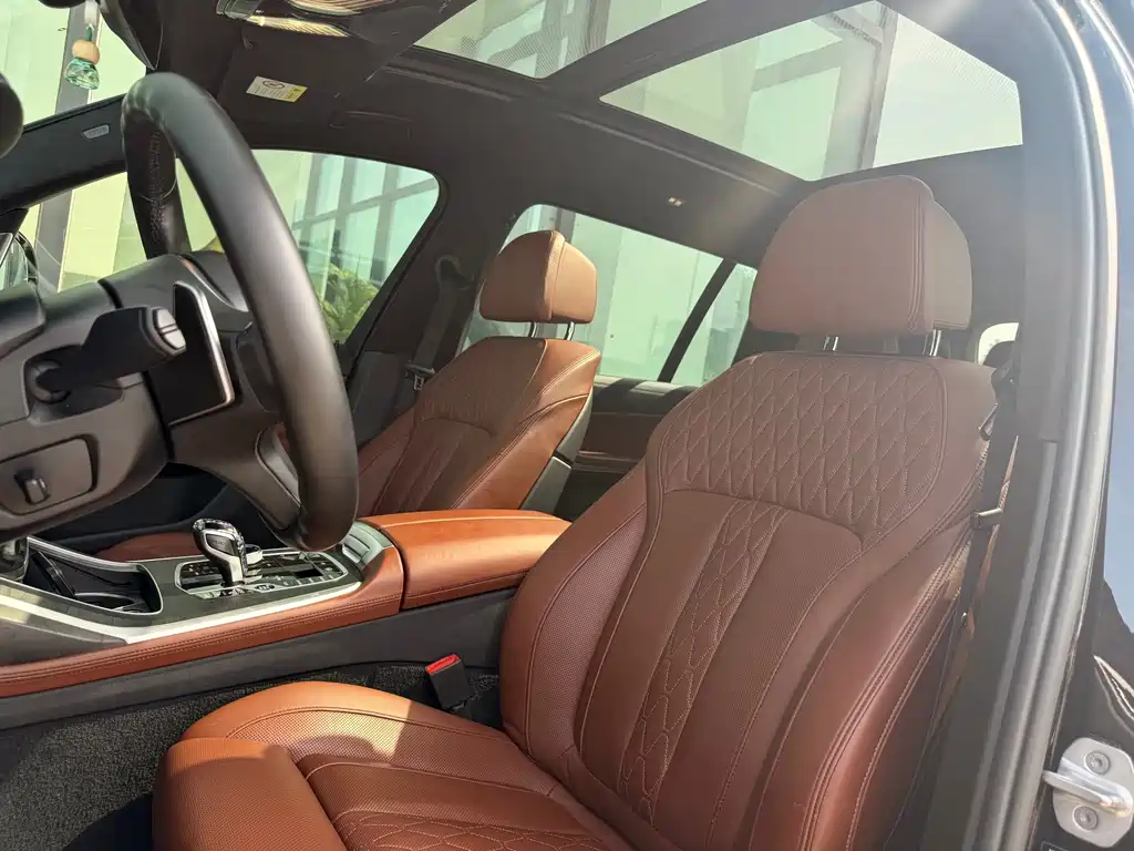 BMW X7 2021 — фото 12
