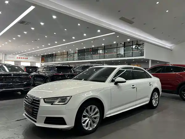 Audi A4L 2017