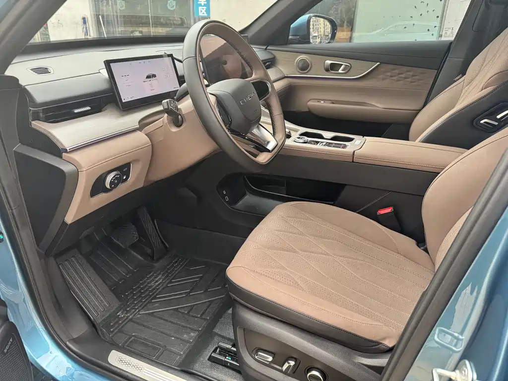 Chery Tiggo 8 PLUS C-DM 2025 — фото 19