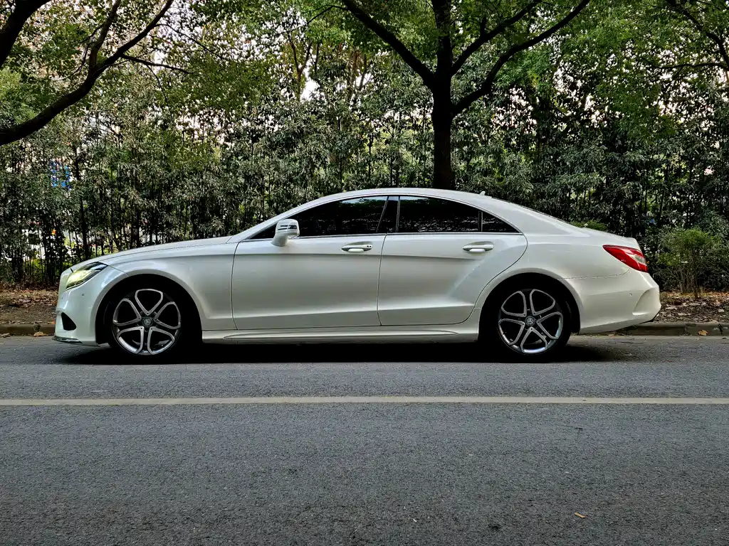 Mercedes-Benz CLS 2015 — фото 3