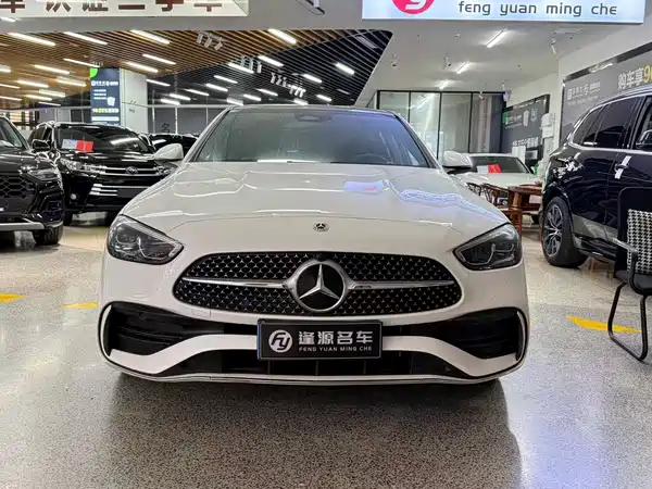 Mercedes-Benz C-Class 2024