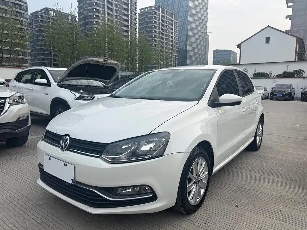 Volkswagen Polo 2015 — фото 3