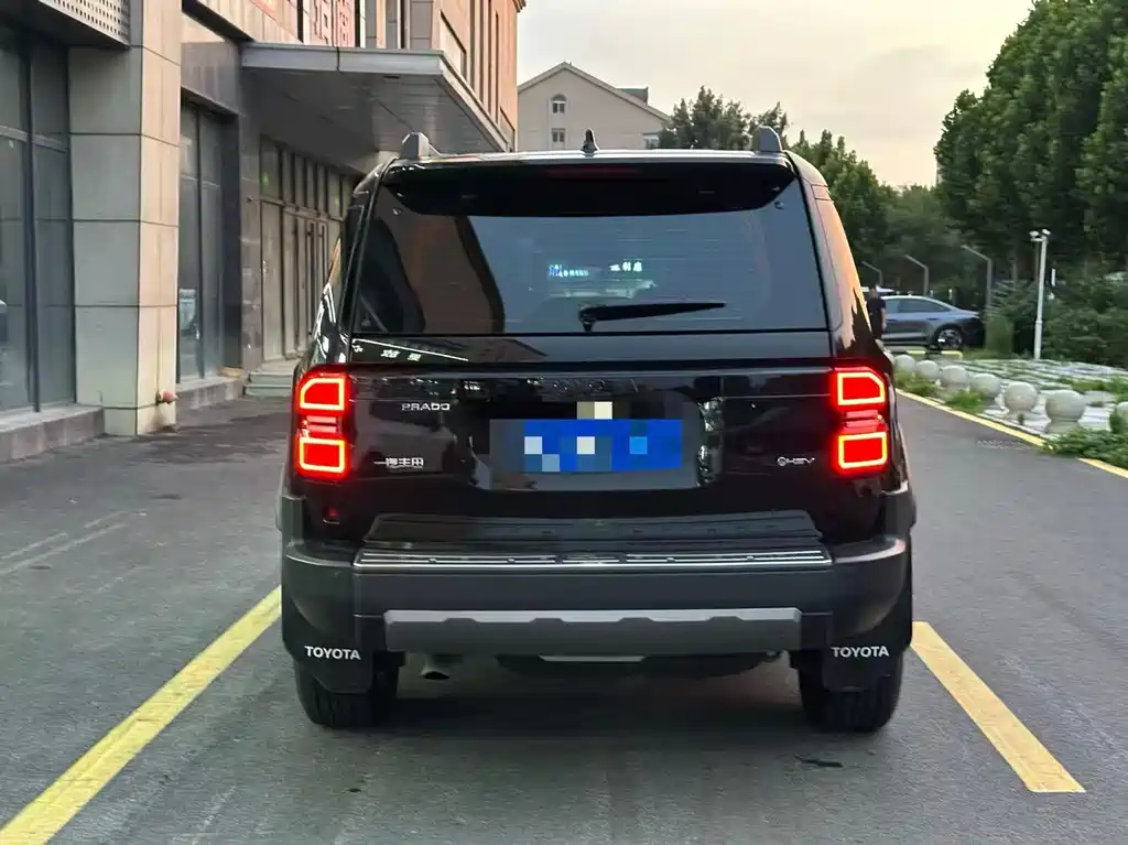 Toyota Prado 2025