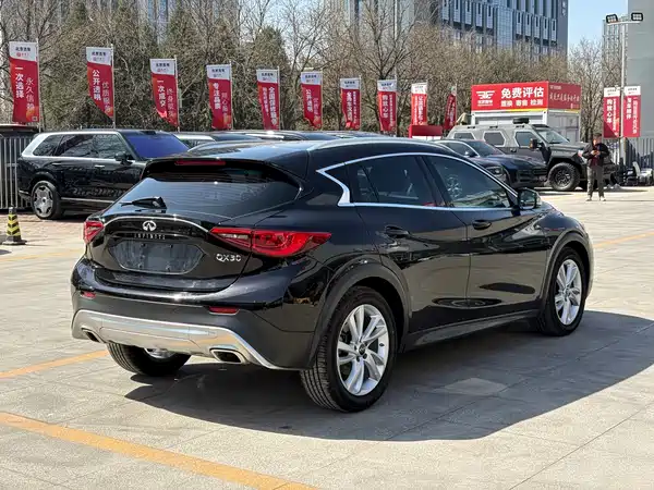 Infiniti QX30 2017