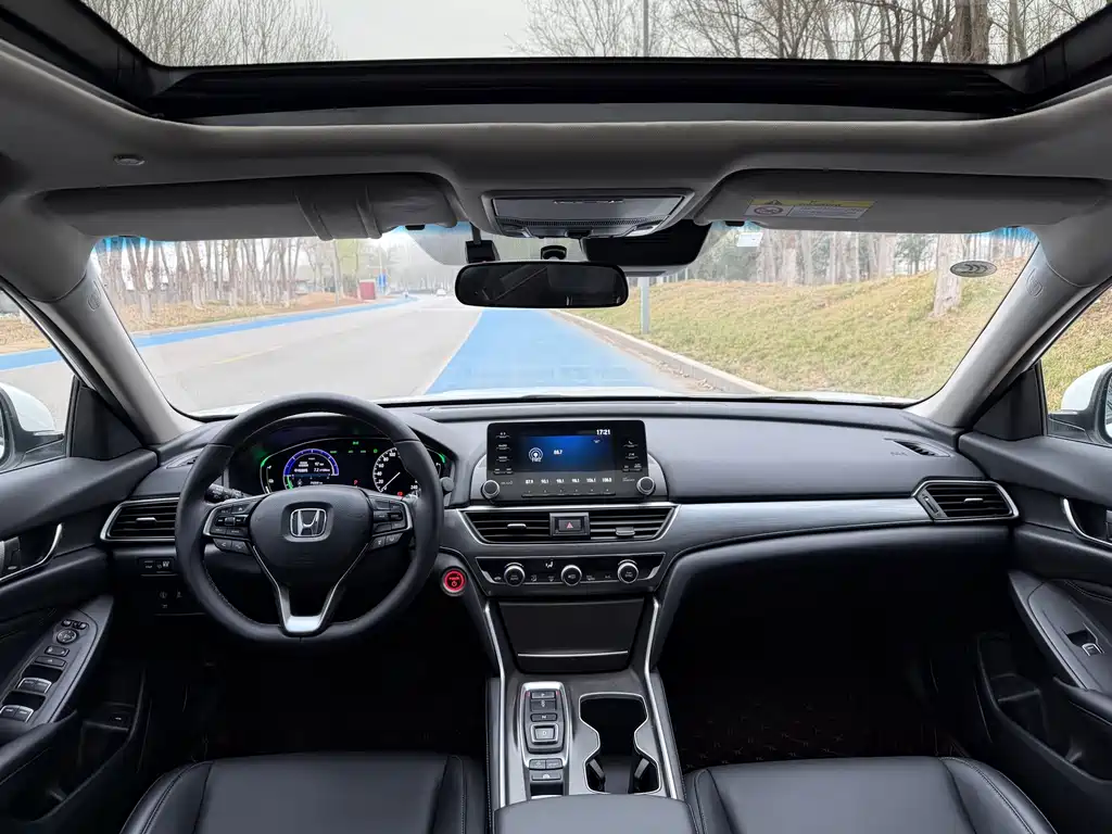 Honda Accord 2020 — фото 15