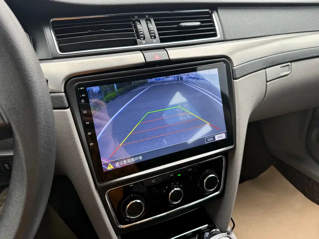 Skoda Superb 2015 — фото 24