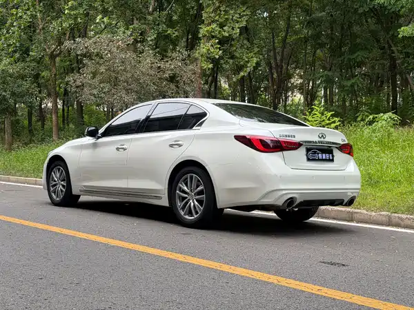 Infiniti Q50L 2020