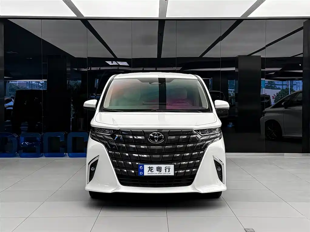 Toyota Alphard 2024