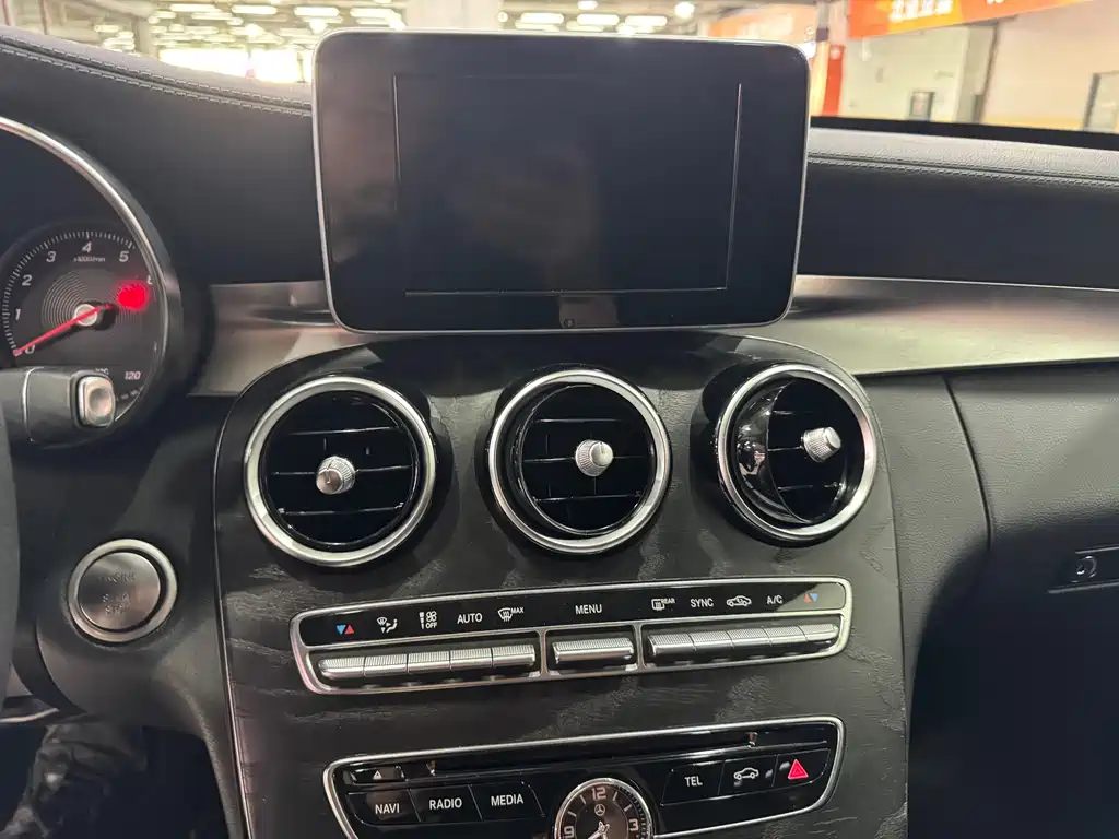 Mercedes-Benz C-Class 2018 — фото 15