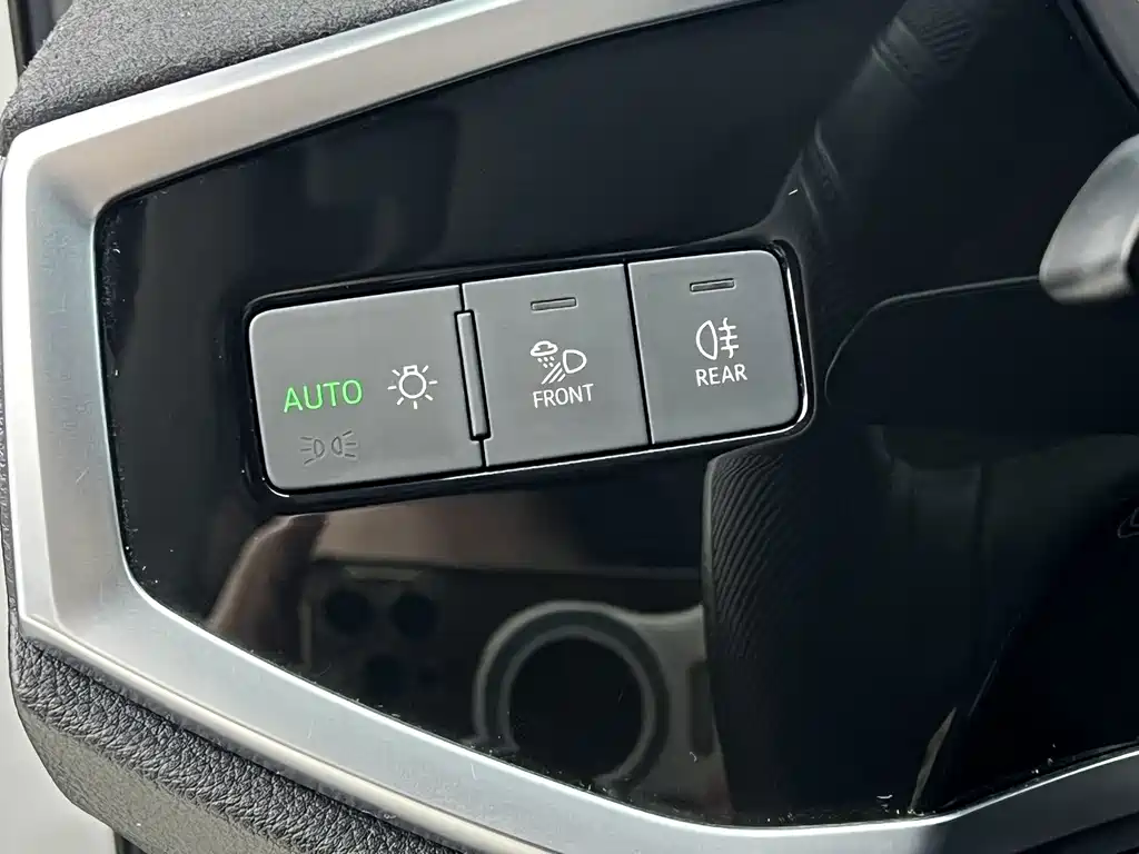 Audi Q3 2022 — фото 17