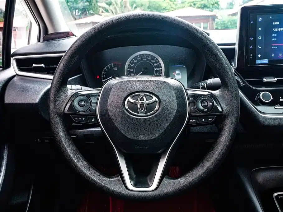 Toyota Corolla 2022 — фото 10